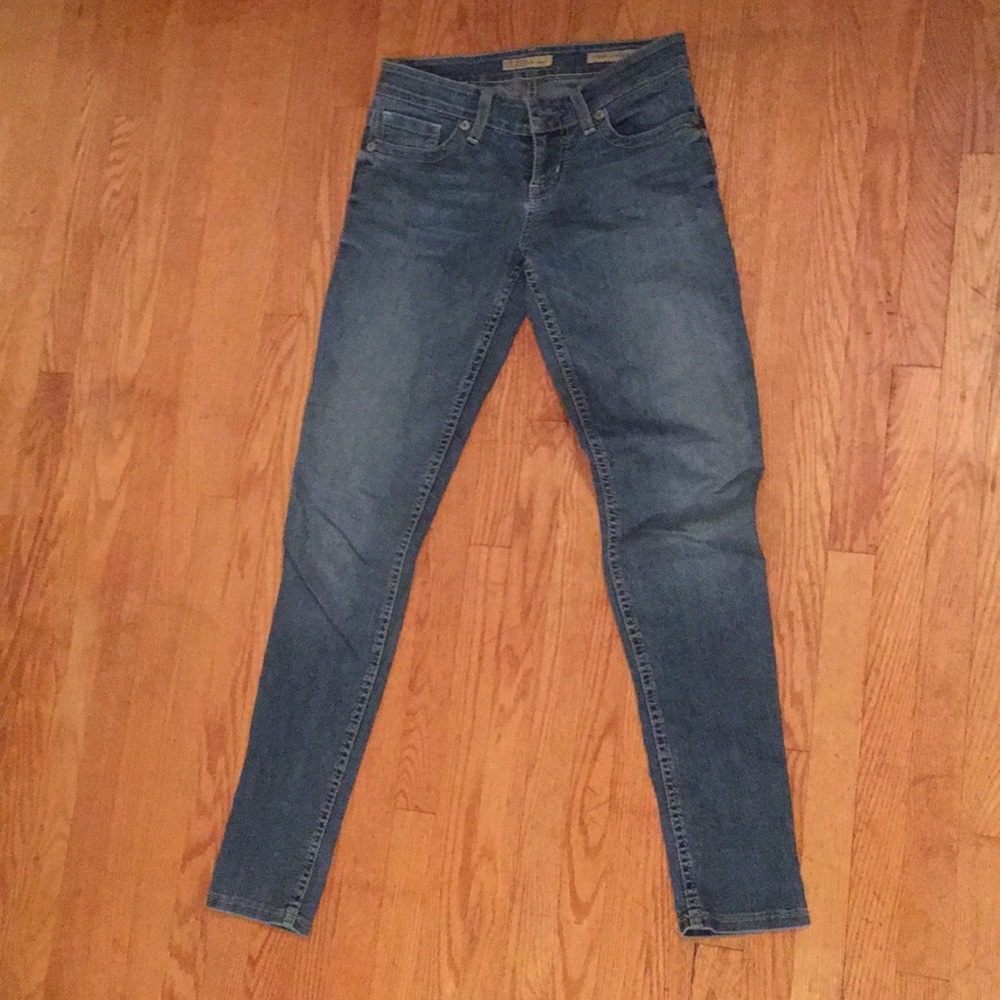 Size 25 guess jeans
